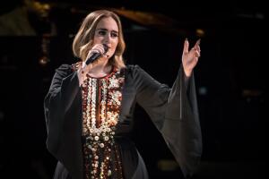 glastonbury-festival-adele-2016.jpg