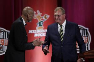 Jack Sikma, Kareem Abdul-Jabbar