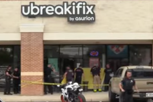 dos personas muertas tiroteo tienda teléfonos