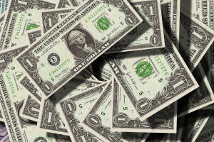 dollars-499481_1920 (1).jpg