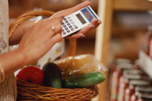 Saiba como medir a quantidade de calorias necessária para perder peso