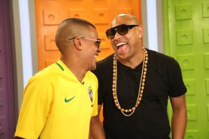 Famosos en el set digital