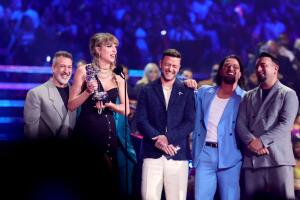 NSYNC y Taylor Swift MTV Video Music Awards - Show
