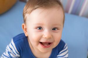 menino-bebe-sorrindo_1218_1400x800.jpg