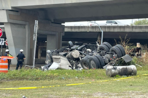 tráiler-cae-puente-I-10