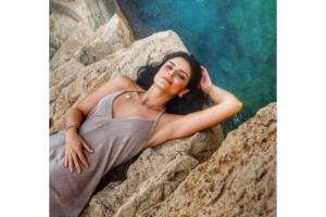 Aislinn Derbez (6).jpg