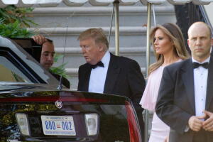 Trumps Depart the White House