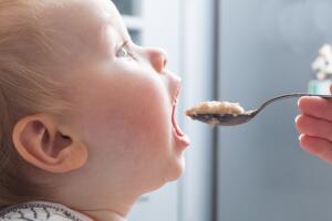 bebe-alimentacao-papinha-0716-630x350.jpg