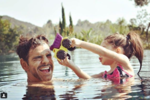 Eugenio Derbez y su hija Aitana