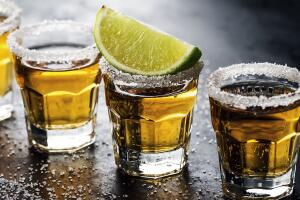 bebida-alcoolica-tequila-0817-1400x800.jpg