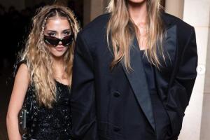 Valentina Paloma y Mathilde Pinault