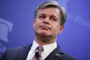 El director del FBI, Christopher Wray, se enfrentó públicamente al presidente Trump por la inminente publicación del memo que revela información de inteligencia.