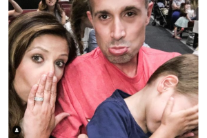 sarah-michellle-gellar-freddie-prinze-jr-hijo-rocky.png
