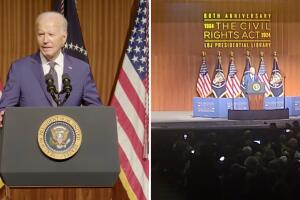 joe biden presidente estados unidos visita austin texas biblioteca lyndon b johnson