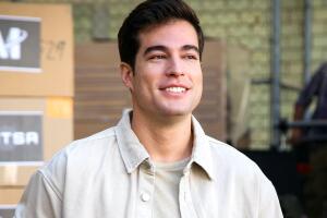 Danilo Carrera se deja ver con una mujer muy especial en un evento
