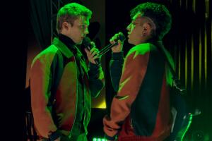 Saak Okone Rebelde Serie Netflix (2).jpg
