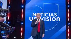 Donald Trump con Latinos en Univision | El candidato republicano habla de economía, inmigración y las mascotas de Springfield