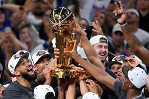 New York Knicks campeones NBA 2026; rompen sequía de 53 años tras vencer a Spurs en Finales.