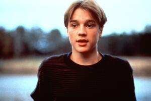 Devon Sawa Grosby.jpg