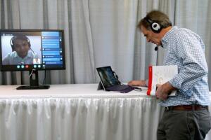 Skype abre Video Conferência