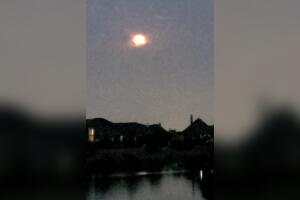 LUNA/SUPERLUNAHOUSTON1.jpg