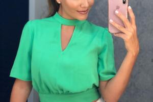 Atuendos de Ana Patricia en colores vibrantes