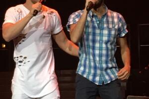 Diego Guirado sube a cantar con Prince Royce