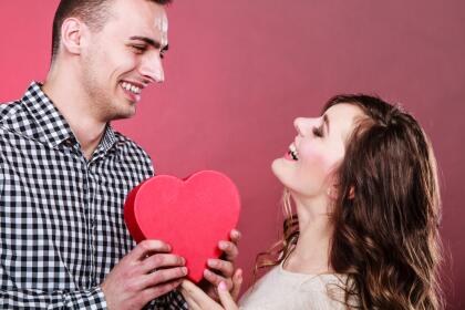 <b>¡Descubre cuán compatibles son!</b>
<br>Los que nacieron con el número 1 (1, 10, 19 o 28)
<br> Los que nacieron con el número 2 (2, 11, 20 o 29)
<br>Los que nacieron con el número 3 (3, 12, 21 o 30)
<br>Los que nacieron con el número 4 (4, 13, 22 o 31)
<br>Los que nacieron con el número 5 (5, 14 o 23)
<br>Los que nacieron con el número 6 (6, 15 o 24)
<br>Los que nacieron con el número 7 (7, 16 o 25)
<br>Los que nacieron con el número 8 (8, 17 o 26)
<br>Los que nacieron con el número 9 (9, 18 o 27)
<br>
