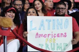 Latinos por Trump