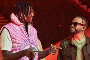 Venesti y Nacho son parte de los artistas que verás esta noche en los Latin LAMAs 2024.