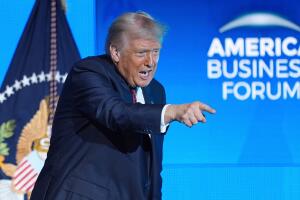 Trump llama “comunista” al nuevo alcalde de Nueva York, Zohran Mamdani.