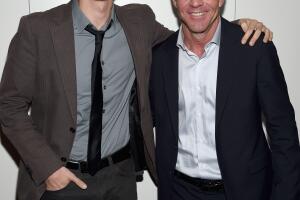  Jack Quaid y Dennis Quaid 