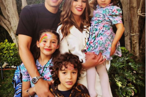 Guillermo Ochoa y su familia