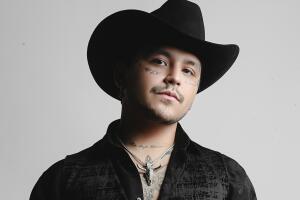 Christian Nodal actuará en Premio Lo Nuestro 2023