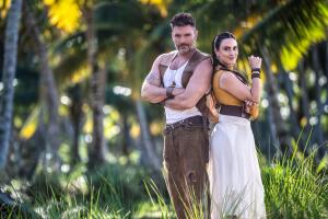 Julián Gil y Valeria Marín son los conductores de 'El Conquistador'