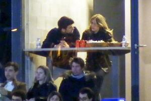 PREMIUM EXC Gerard Pique y Clara Chia