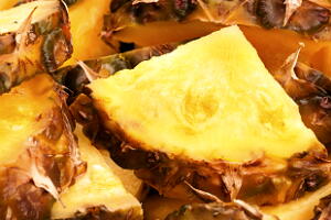 suco-casca-abacaxi-emagrece-3.jpg