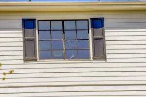 Así fue captado Ben Affleck dentro de la propiedad.