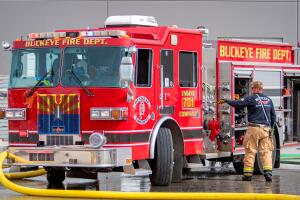 Situación de materiales peligrosos provoca la evacuación de una escuela en Buckeye