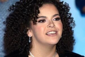 Lucero Mijares admite que algunas críticas son "flechas que se quedan clavadas"