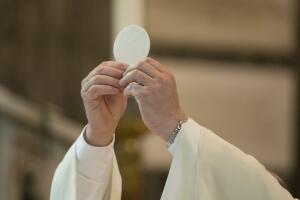 Sacerdote