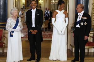 Los Obama con la reina Isabel II 