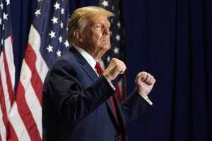 La Corte Suprema falló unánimemente a favor de Trump y contra la aplicación de la Enmienda 14 en casos de cargos federales.