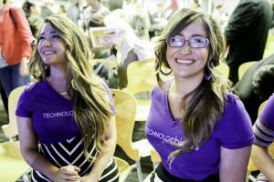 Susana Tapia y Alma Stephanie Harper