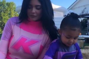 KYLIE TRAVIS HIJA 3.jpg