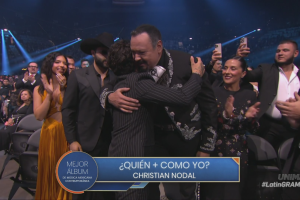 Nodal le ganó el premio a Pepe Aguilar.