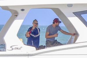 PREMIUM EXC Enrique Iglesias and Anna Kournikova