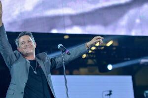Artistas de POP junto a Regionall Mex