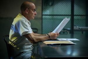 ‘Inside Man’ o ‘Desde dentro’, Stanley Tucci - Hartswood Films Netflix (3).jpg