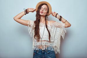accesorios-outfit-boho-chic-mujer-estilo.jpg